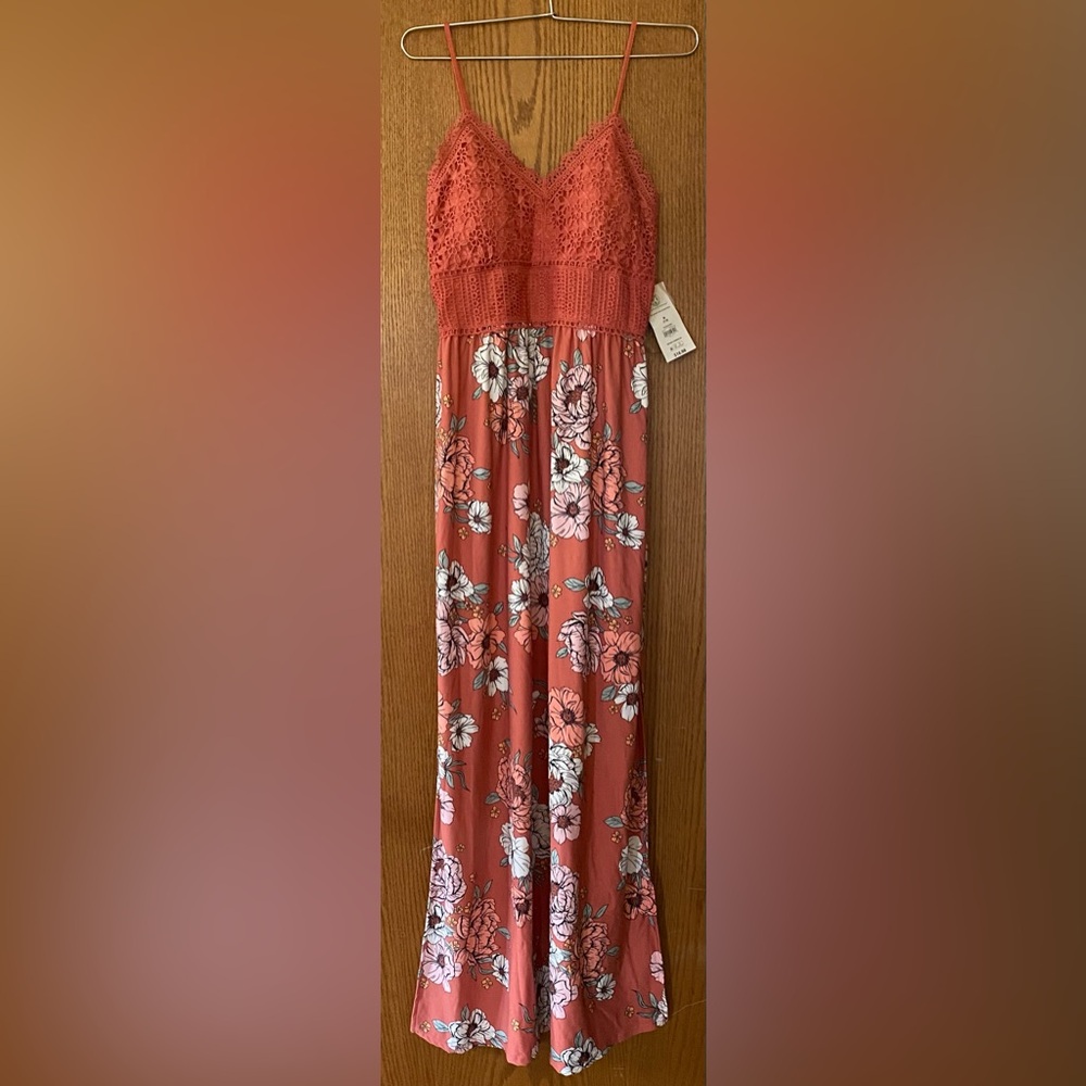Nwt maxi dress
